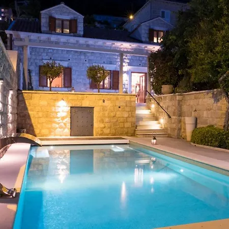 Ploce Sleeps 8 Pool Air Con Wifi Villa *