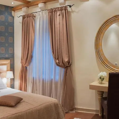 Ploce Sleeps 8 Pool Air Con Wifi 别墅